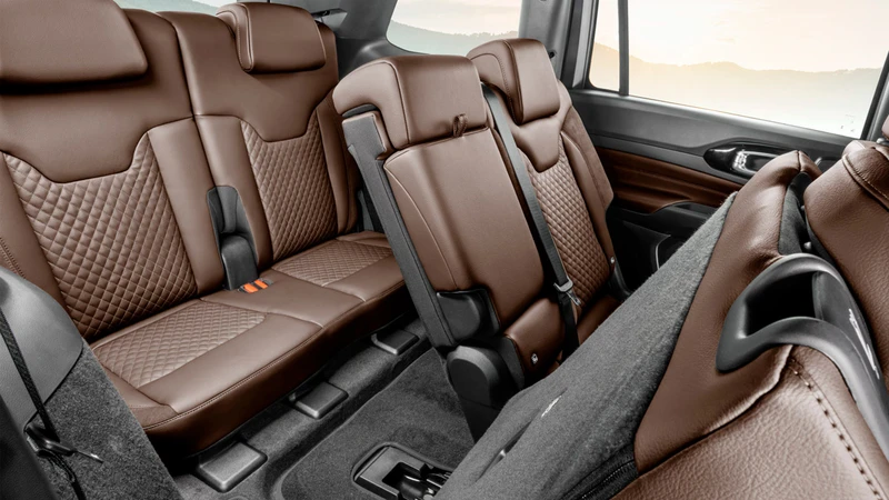 Jeep Commander Overland 272 CV