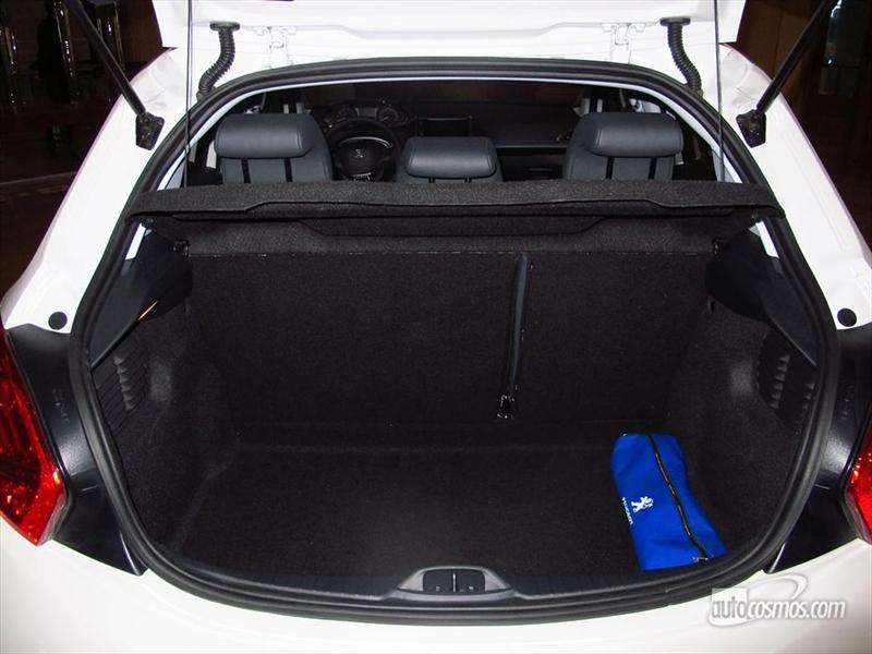 Manejamos el nuevo Peugeot 208