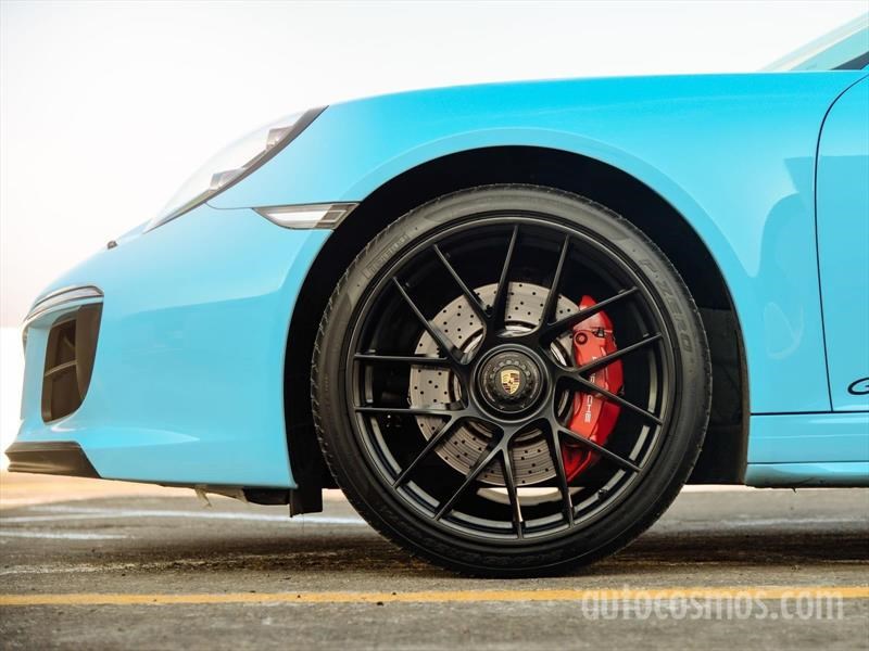 Porsche 911 Targa 4 GTS