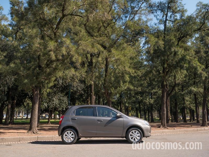 Toyota Etios Automático a prueba