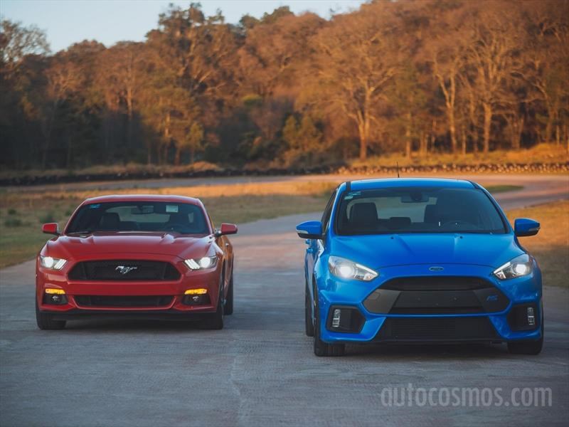Ford Mustang GT vs Ford Focus RS