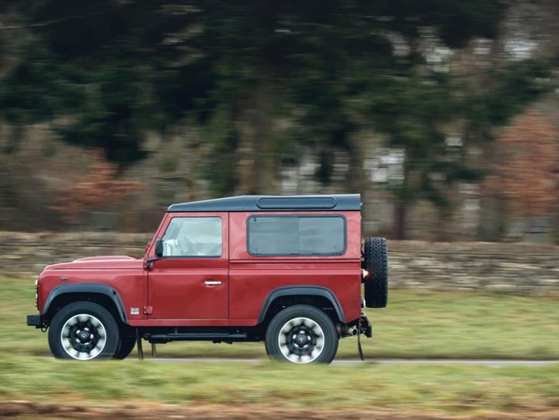 Land Rover Defender V8 70º Aniversario