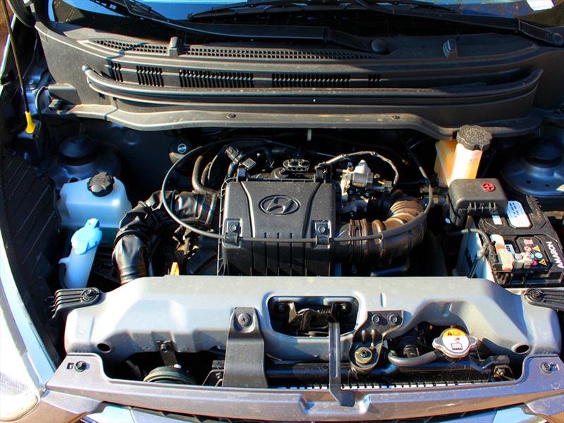 Hyundai EON 0,8L GLS Prueba de manejo