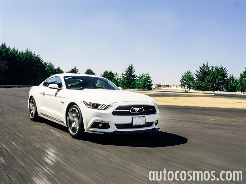 Ford Mustang 2015 50 aniversario
