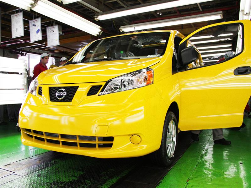 Producción Nissan NV200 Taxi del Futuro