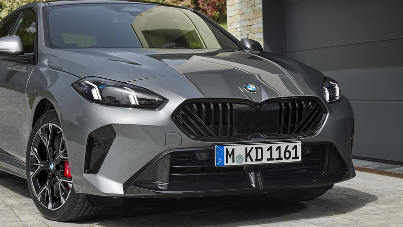 BMW 120 (F70) 2025