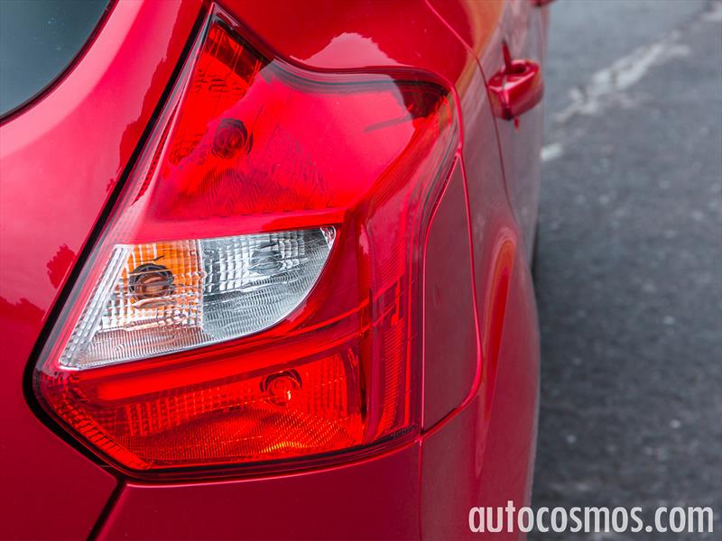 SEAT Leon vs Mazda3 vs Ford Focus
