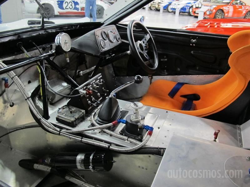 Nissan 80 aniversario - Autos de competencia