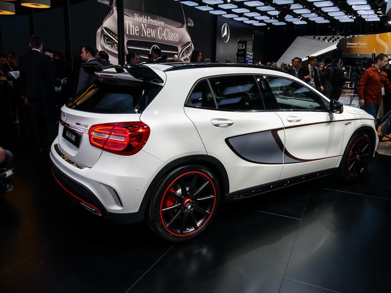 Mercedes-Benz GLA 45 AMG 2015