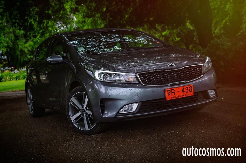 Test Drive: Kia Cerato5 2017