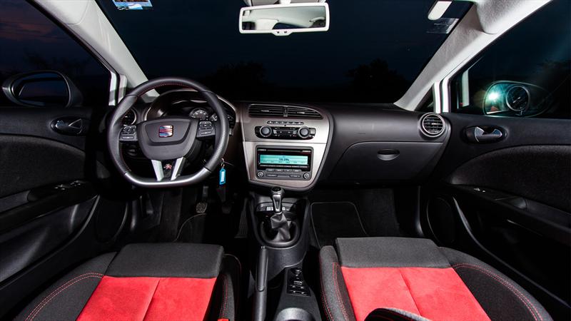 SEAT Leon Edición Especial Súper Copa 2013