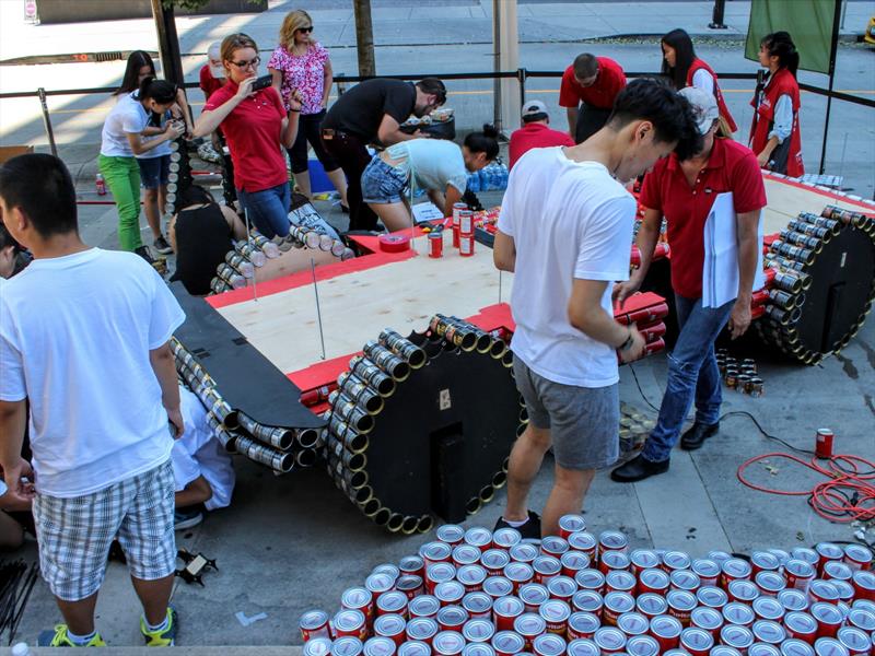 Un Jeep Wrangler creado con más de 4,500 latas