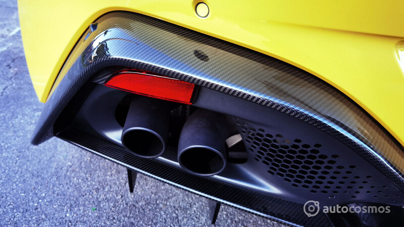 Aston Martin Vantage Roadster a prueba