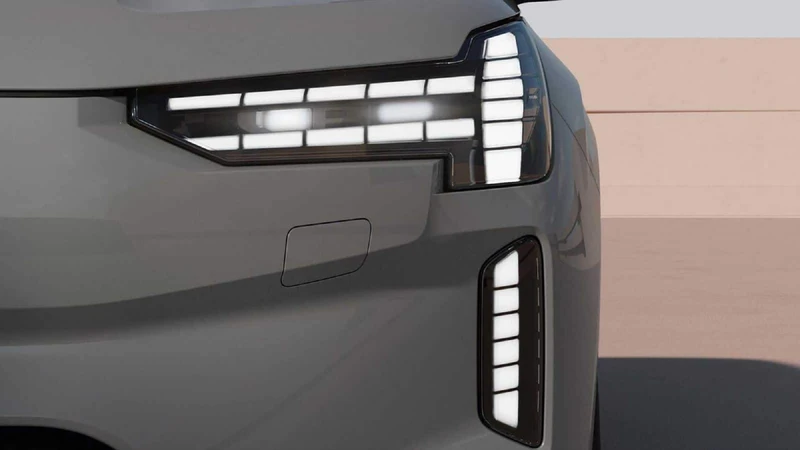 Volvo EX90 2023