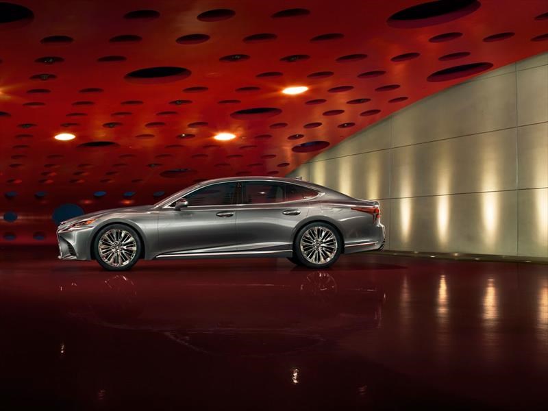Lexus LS 2018