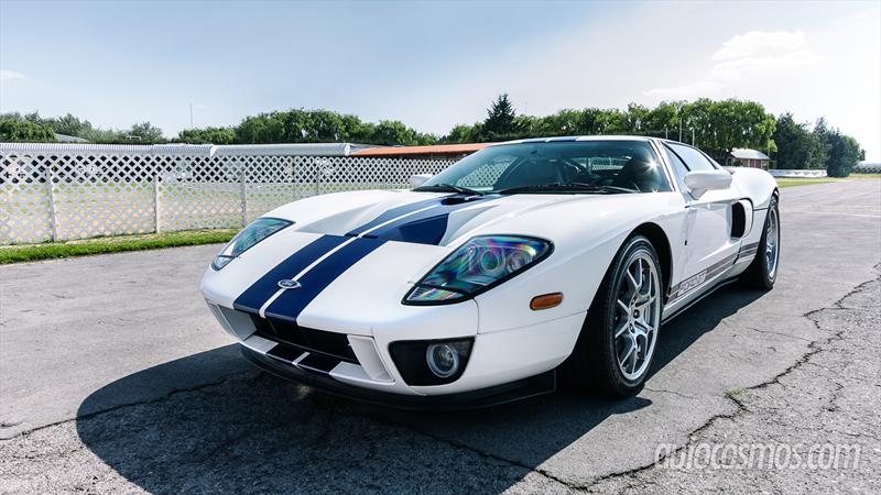 Ford Mustang Shelby GT500 2013 y Ford GT