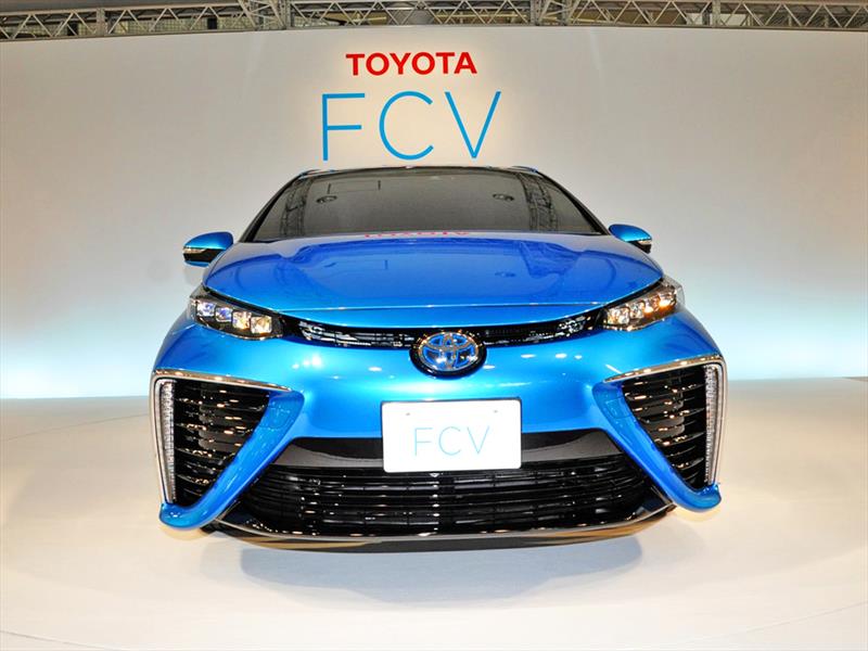 Toyota FCV 2015