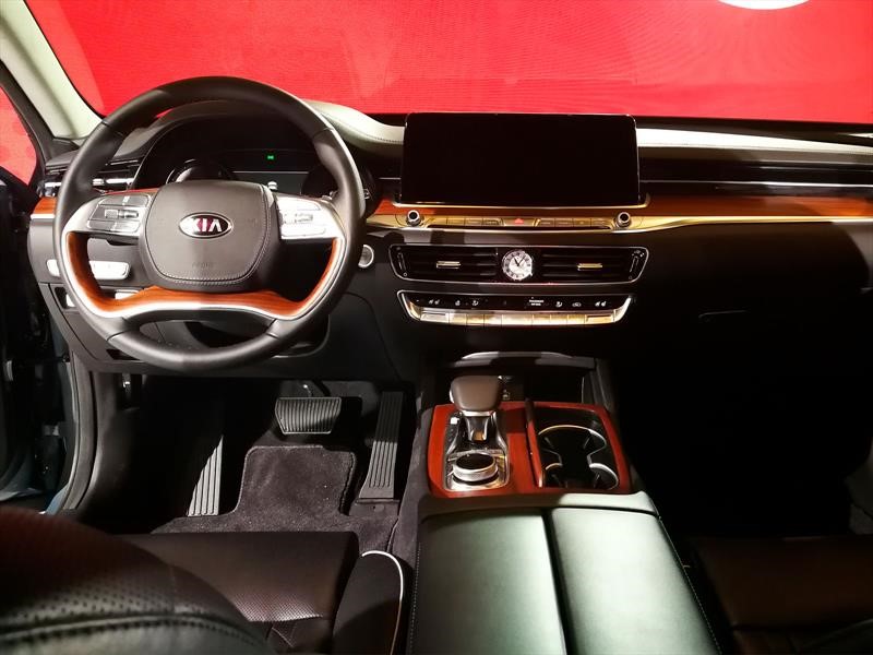 KIA K900 2019
