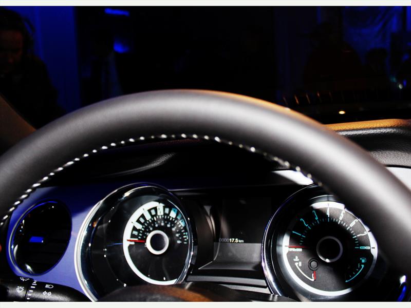 Ford Mustang 2013. Lanzamiento en Chile