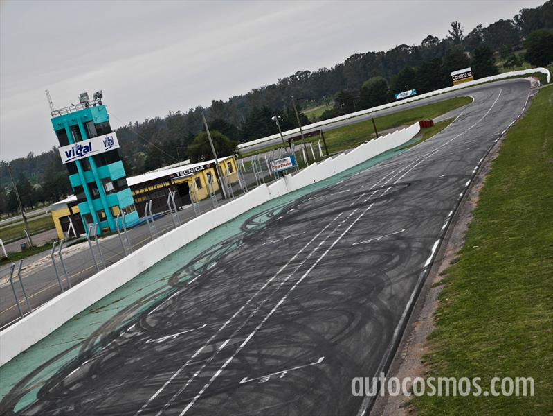 Última curva y entrada a la recta principal del Cabalén