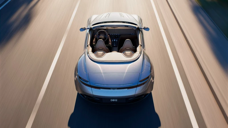 Aston Martin DB12 Volante 2024