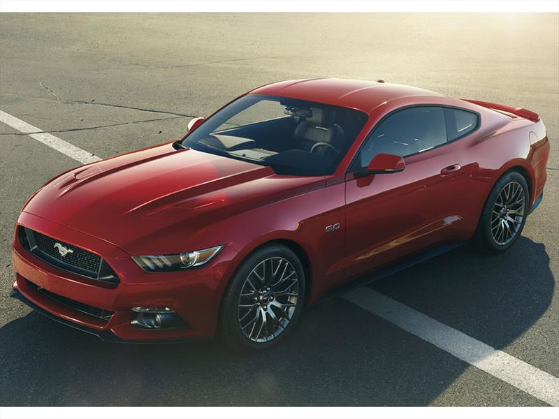 Ford Mustang 2015 se presenta en LA