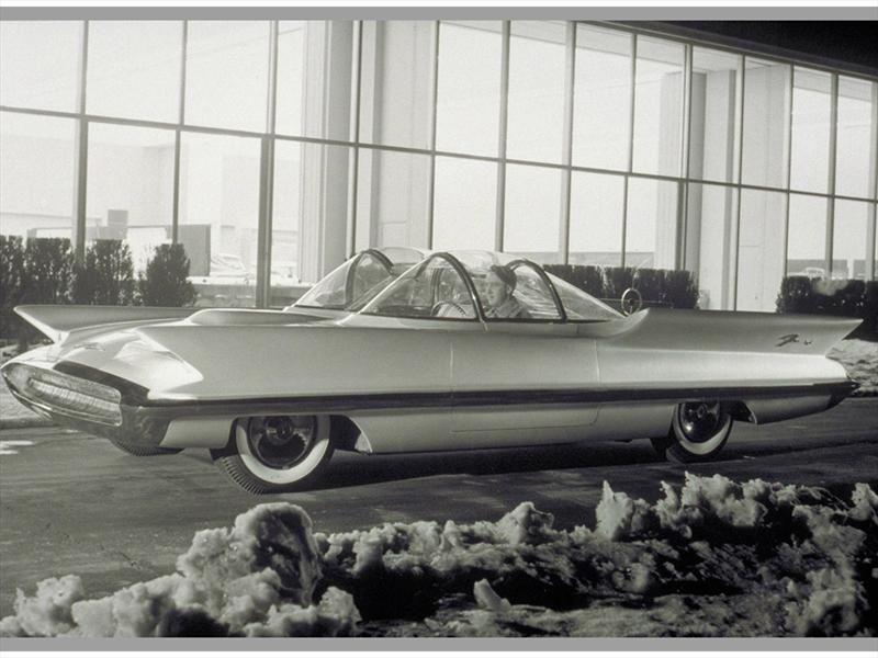 Se subastó el Batimóvil