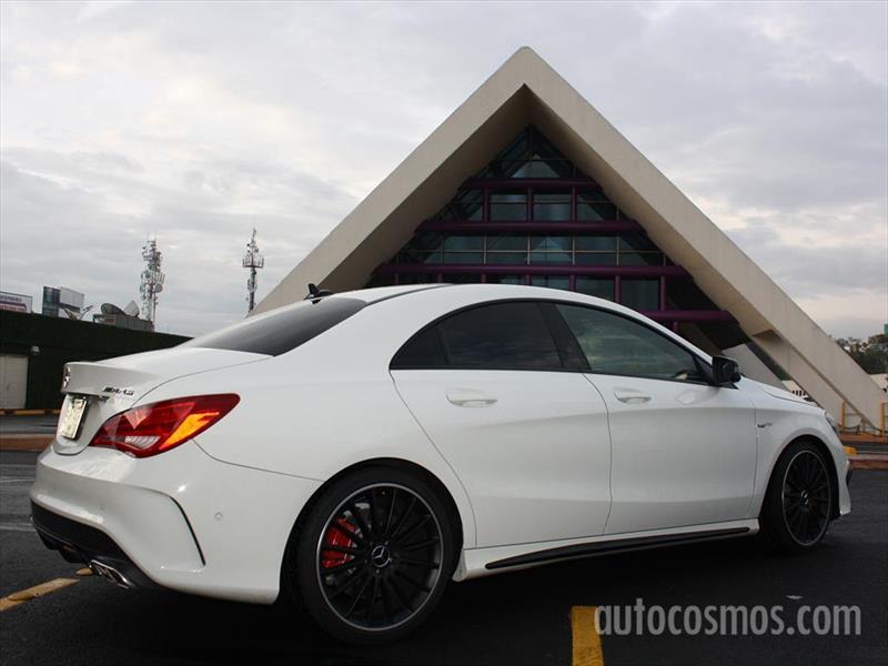 Mercedes-Benz CLA 45 AMG