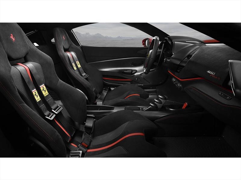 Ferrari 488 Pista 2019