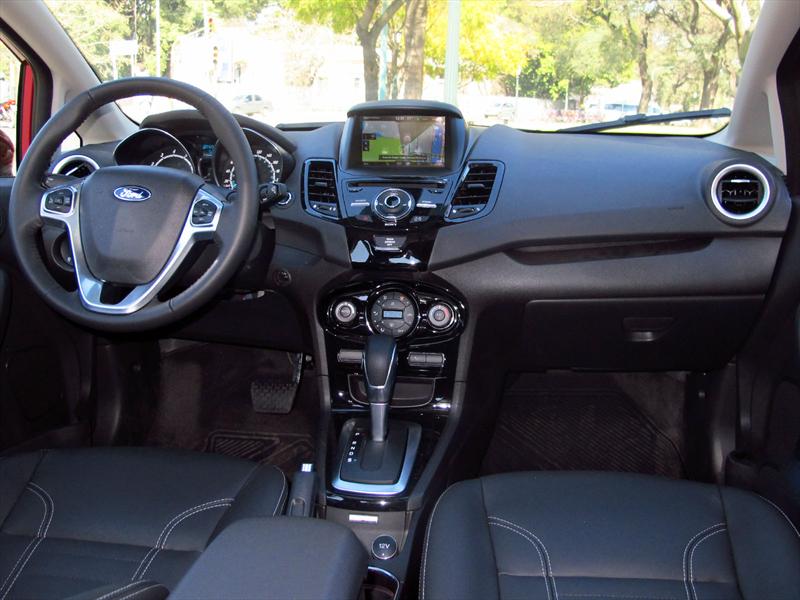 Manejamos el nuevo Ford Fiesta KD Powershift