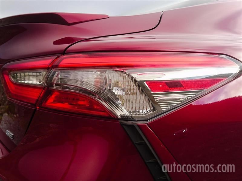Toyota Camry 2018