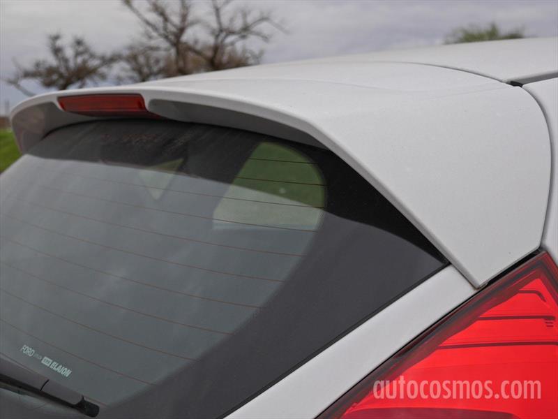 Ford Fiesta Kinetic hecho en Brasil a prueba