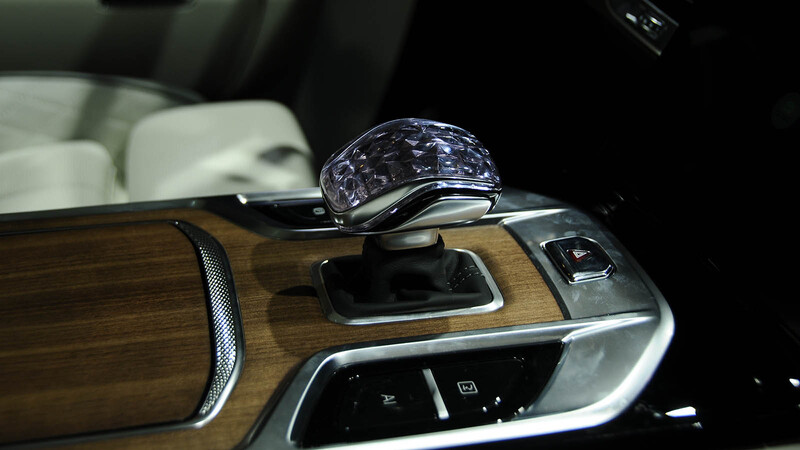 Hongqi E-HS9