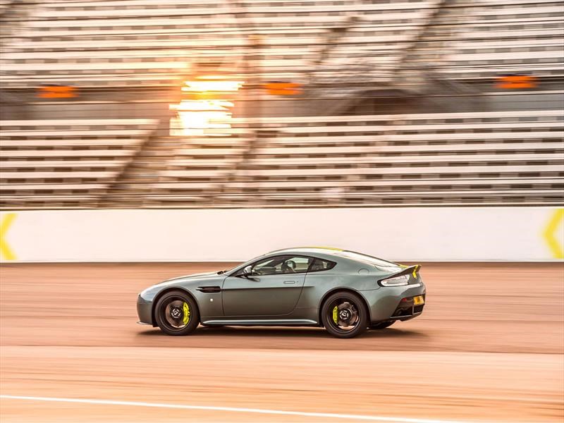 Aston Martin AMR Vantage