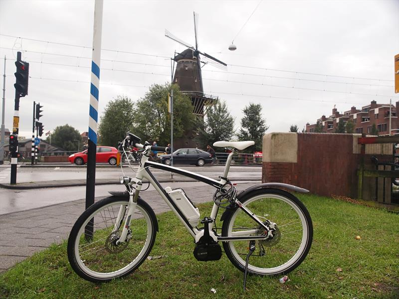 BMW Cruise e-bike 2014
