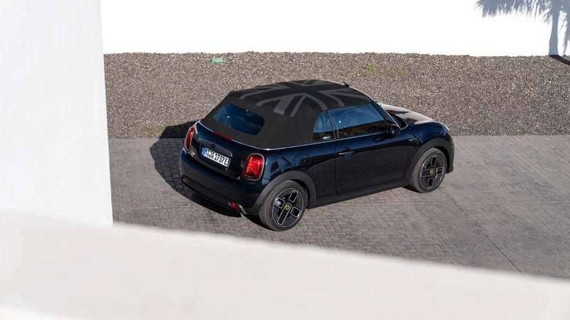 MINI Cooper SE Cabrio