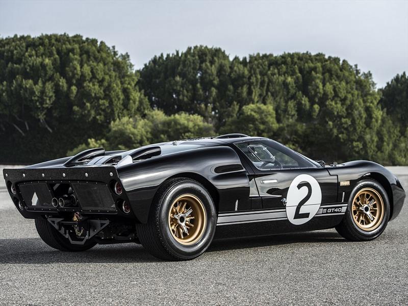 Ford GT40 MKII 50th Anniversary