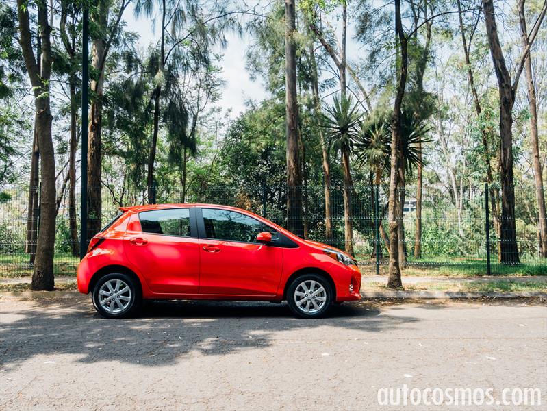 Toyota Yaris Hatchback 2015