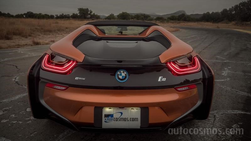 BMW i8 Roadster a prueba