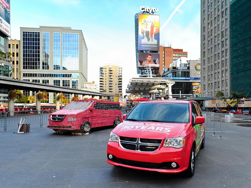 Dodge Grand Caravan de latas