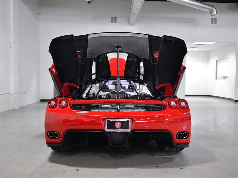 Ferrari Enzo 2003 a la venta con 354 millas