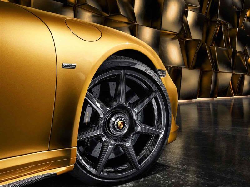Porsche 911 obtiene rines de fibra de carbono