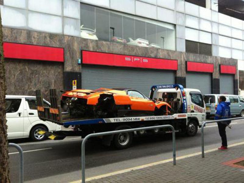 Pagani Zonda F Destruido
