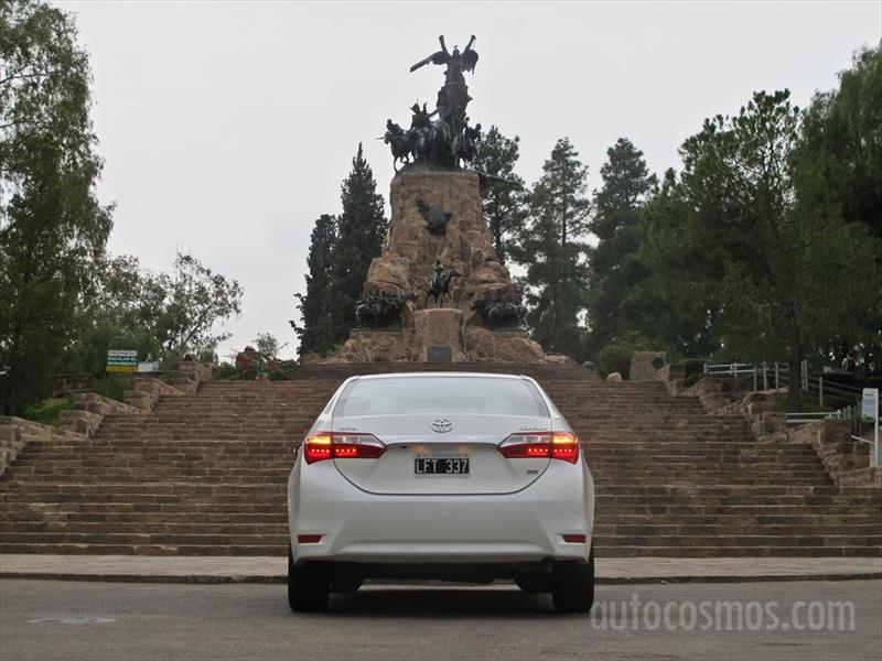 Prueba al Toyota Corolla en Mendoza