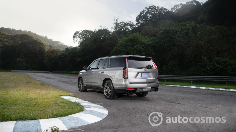 Cadillac Escalade-V 2023 a prueba