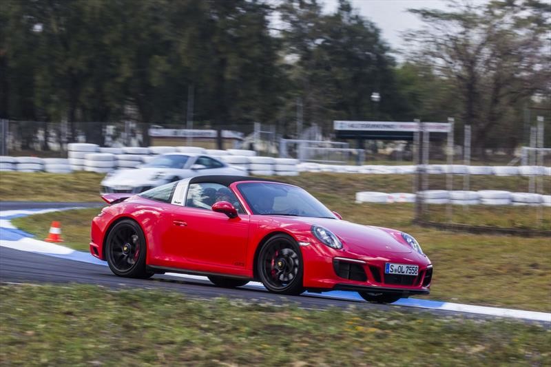 Porsche Driving Experience Guatemala 2018