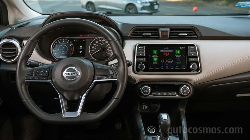 Chevrolet Onix vs Nissan Versa