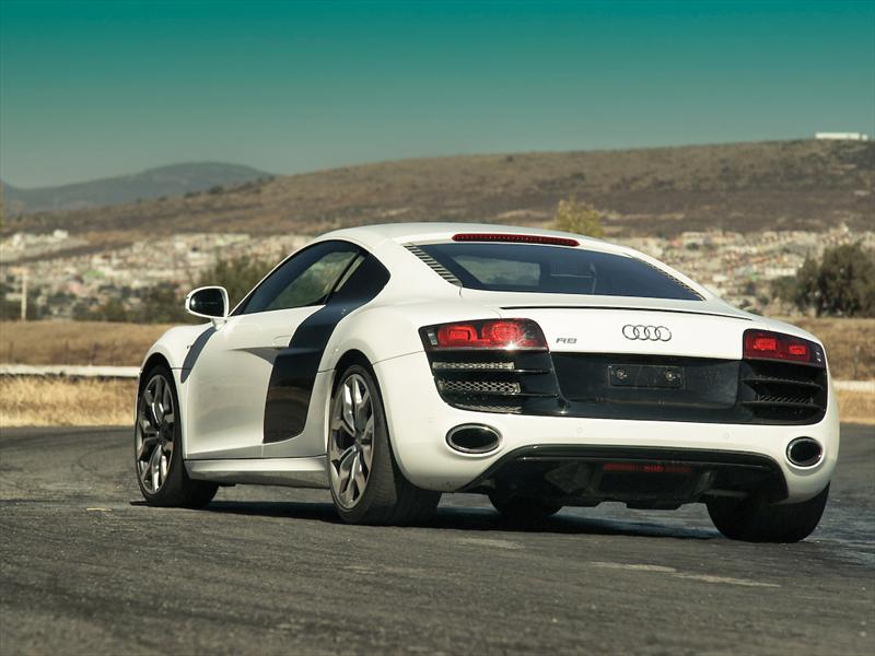Audi R8 5.2 FSI quattro 2011 a prueba
