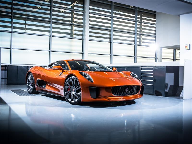 Los autos de Jaguar Land Rover en SPECTRE