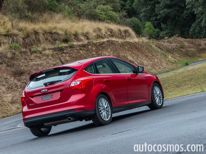 SEAT Leon vs Mazda3 vs Ford Focus